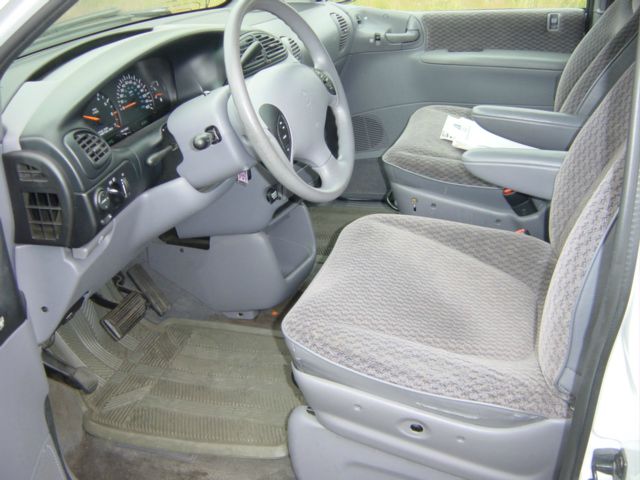 1999 Plymouth Grand Voyager Unknown