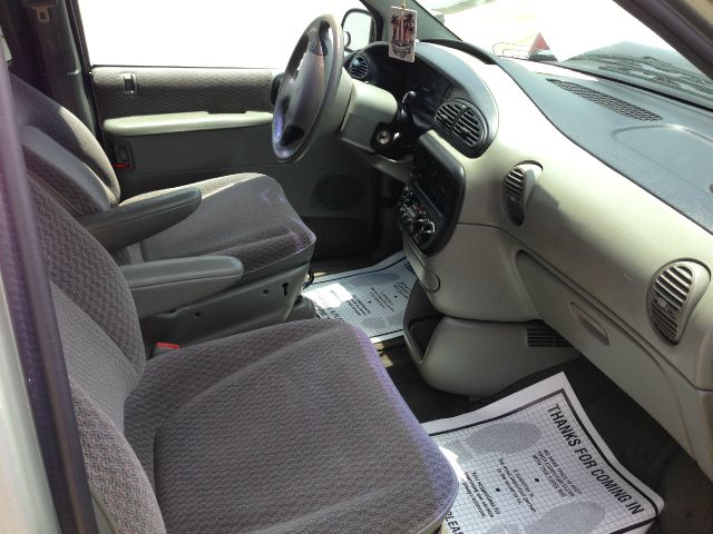 1999 Plymouth Grand Voyager Unknown