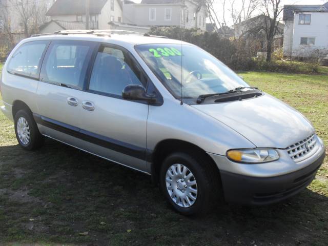 2000 Plymouth Grand Voyager SE
