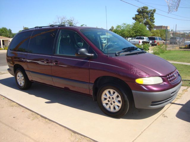 2000 Plymouth Grand Voyager SE