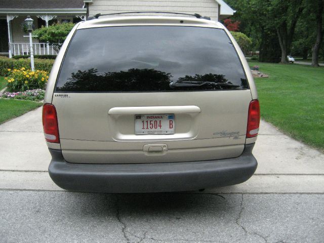 2000 Plymouth Grand Voyager SE