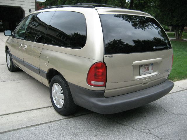 2000 Plymouth Grand Voyager SE