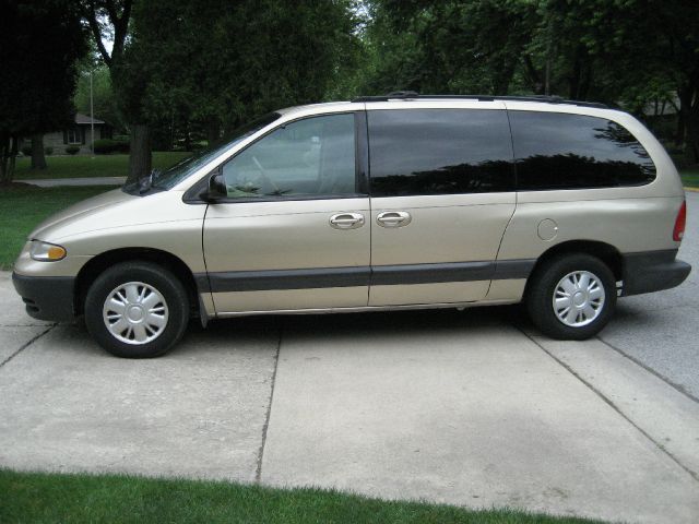 2000 Plymouth Grand Voyager SE