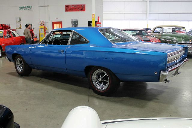 1968 Plymouth ROAD RUNNER DX 4x4