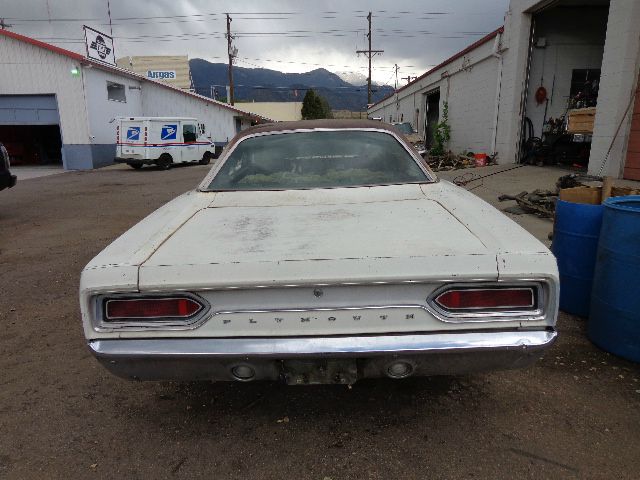 1970 Plymouth Satelite 4DR 4WD BASE AT