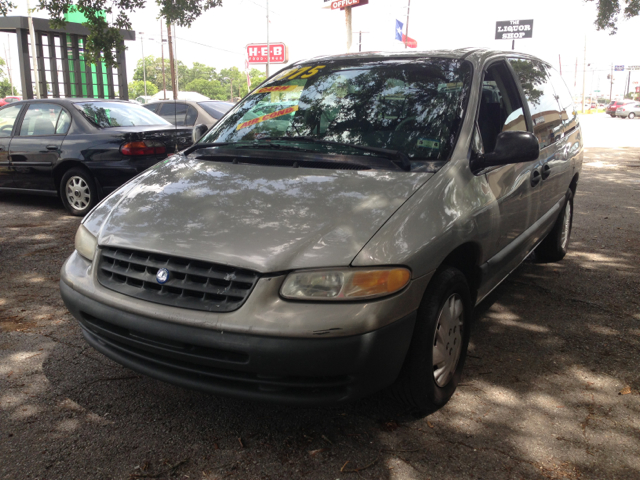 1996 Plymouth Unspecified SE