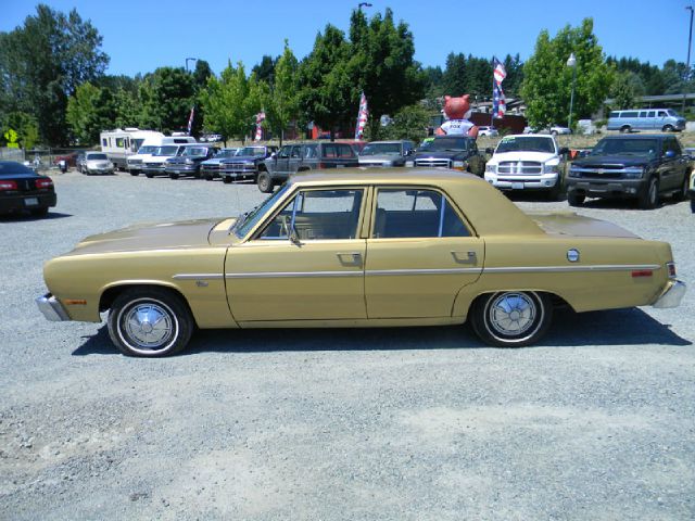 1975 Plymouth Valiant Unknown