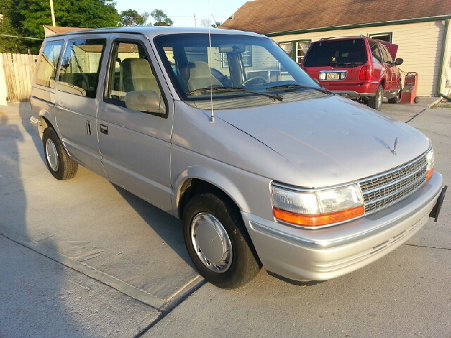 1991 Plymouth Voyager 2006 Mercury Premier