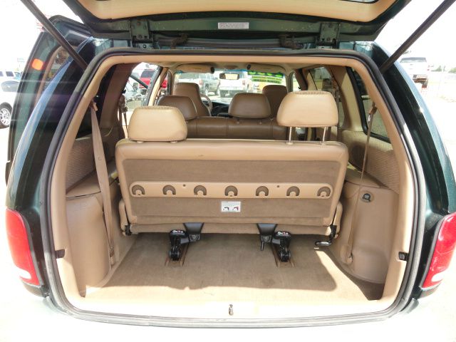 1999 Plymouth Voyager SE