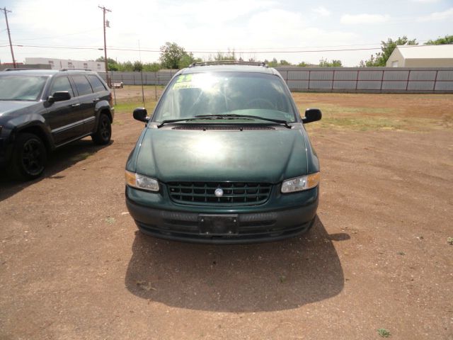 1999 Plymouth Voyager SE