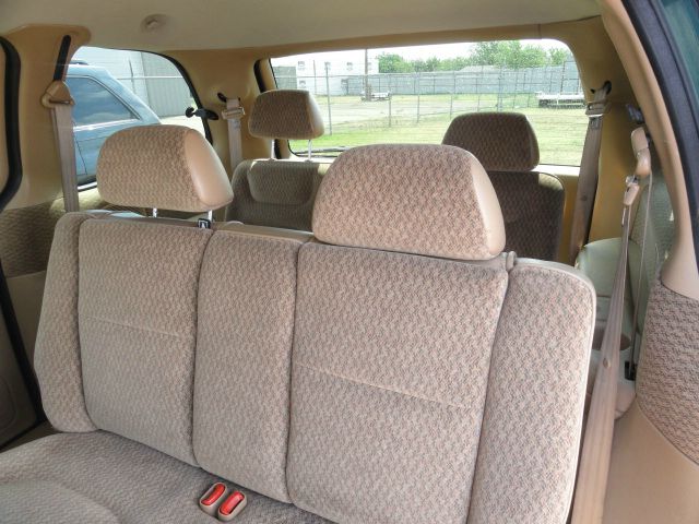 1999 Plymouth Voyager SE