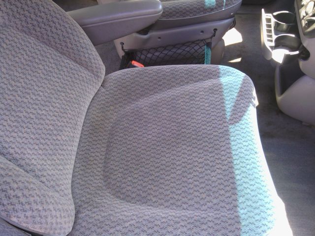 2000 Plymouth Voyager Base