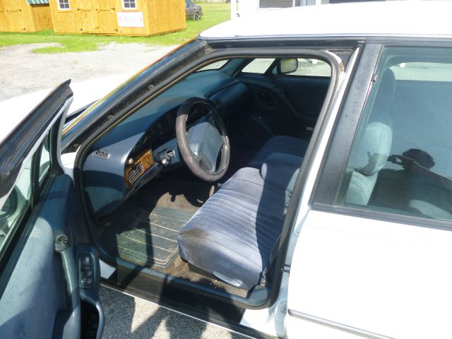 1993 Pontiac Bonneville SE