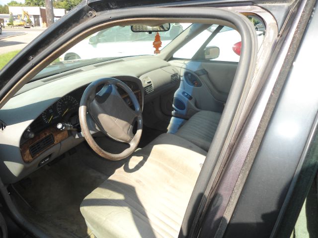 1993 Pontiac Bonneville SE