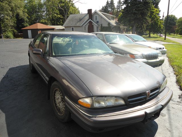 1993 Pontiac Bonneville SE