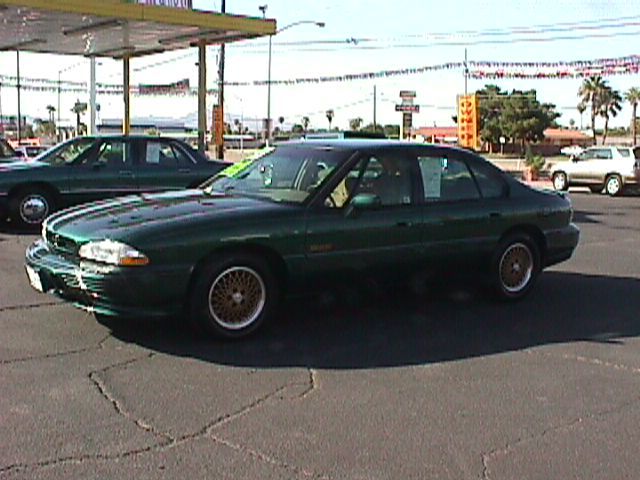 1993 Pontiac Bonneville 4DR Limited AWD