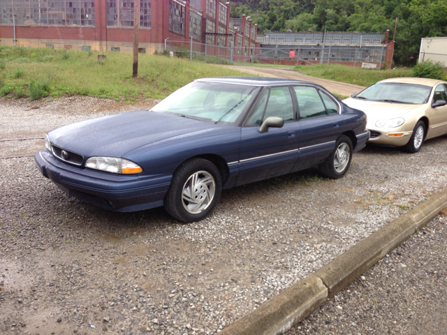 1994 Pontiac Bonneville SE