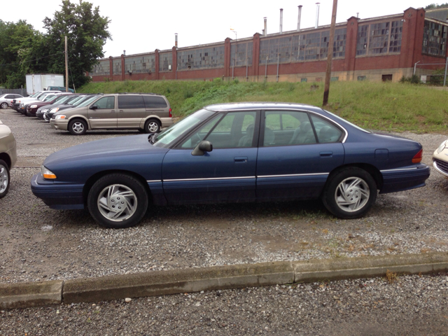 1994 Pontiac Bonneville SE