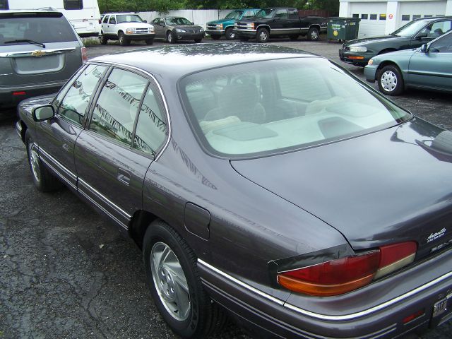 1995 Pontiac Bonneville SE