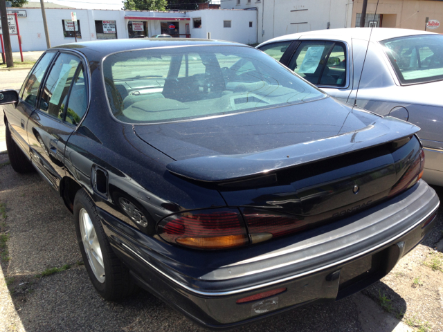 1997 Pontiac Bonneville SE