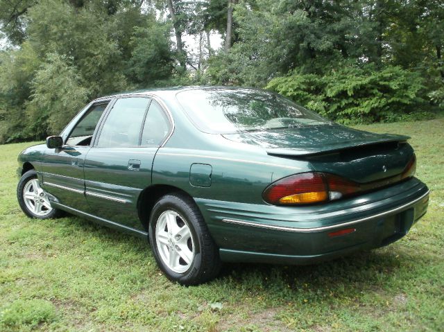 1997 Pontiac Bonneville SE