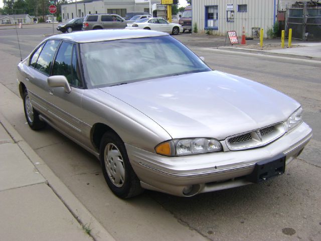 1997 Pontiac Bonneville SE