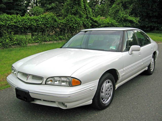 1997 Pontiac Bonneville SE