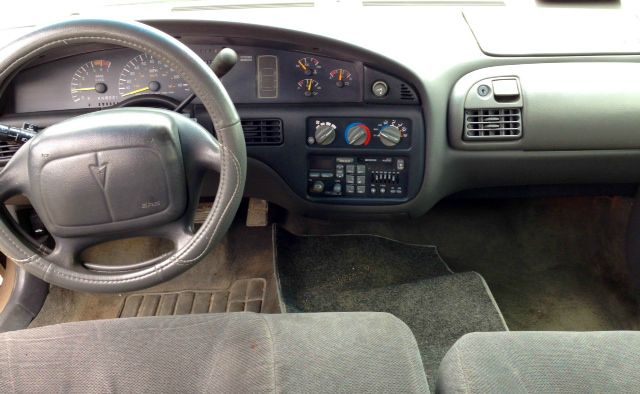 1998 Pontiac Bonneville SE