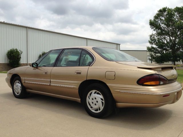 1998 Pontiac Bonneville SE
