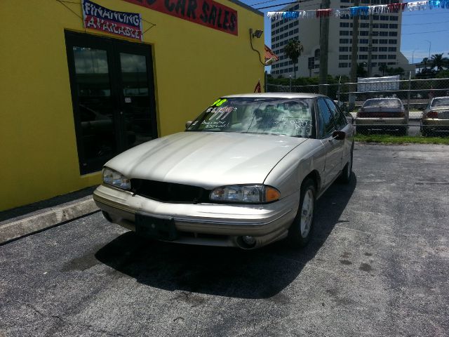 1998 Pontiac Bonneville SE