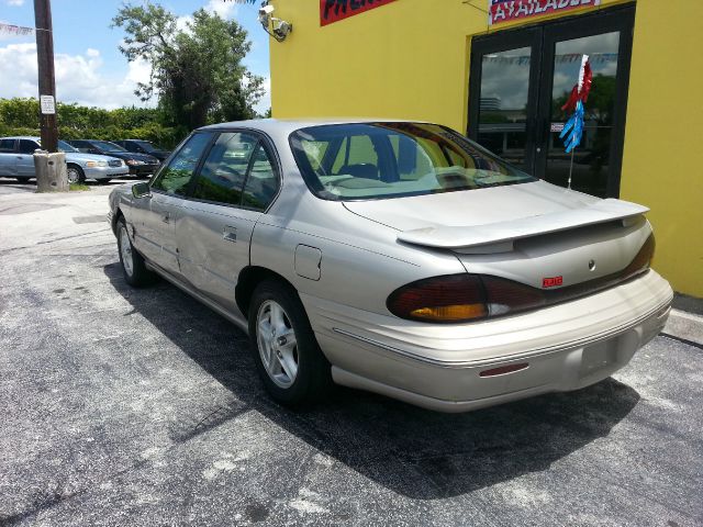 1998 Pontiac Bonneville SE