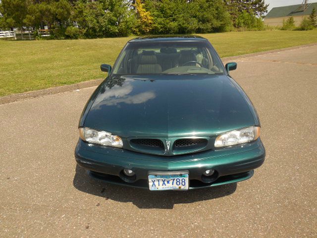 1998 Pontiac Bonneville 4DR Limited AWD