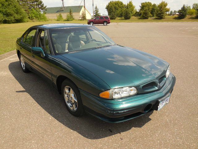 1998 Pontiac Bonneville 4DR Limited AWD