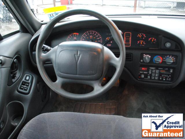 1998 Pontiac Bonneville SE