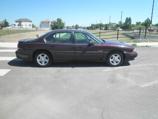 1998 Pontiac Bonneville SE