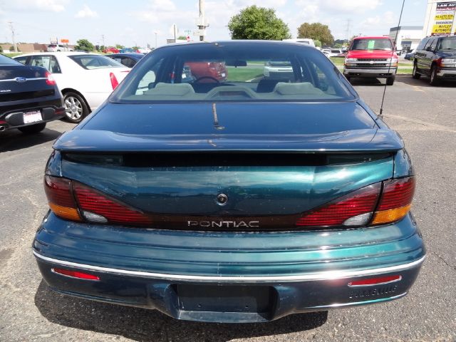 1999 Pontiac Bonneville SE