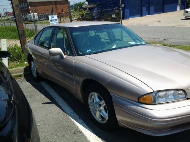 1999 Pontiac Bonneville SE