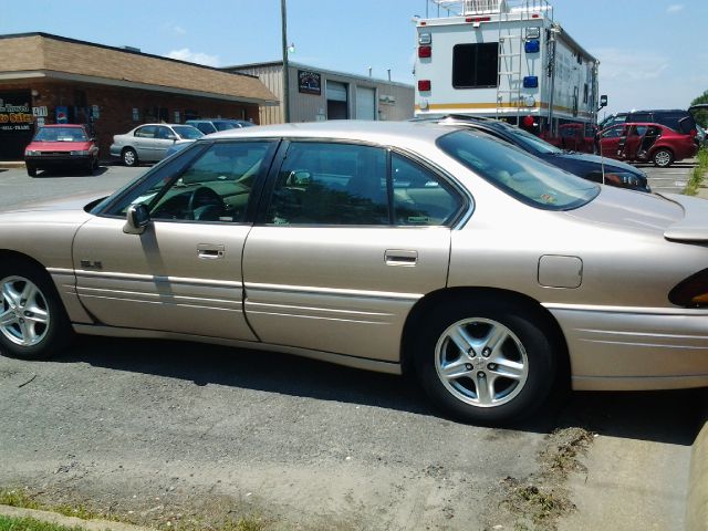 1999 Pontiac Bonneville SE