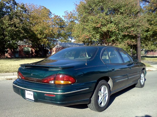 1999 Pontiac Bonneville SE