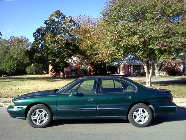 1999 Pontiac Bonneville SE