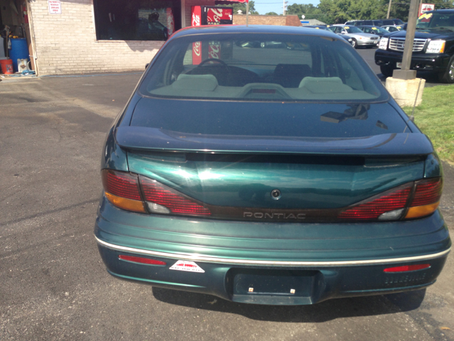 1999 Pontiac Bonneville SE