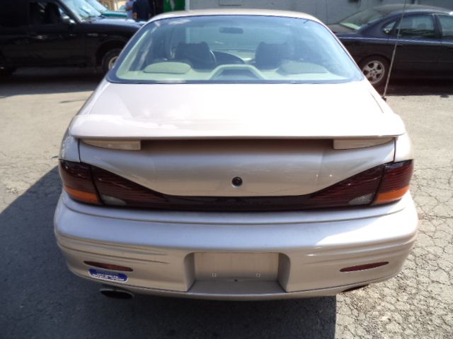 1999 Pontiac Bonneville SE