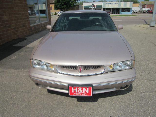 1999 Pontiac Bonneville SE