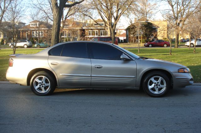 2000 Pontiac Bonneville SE
