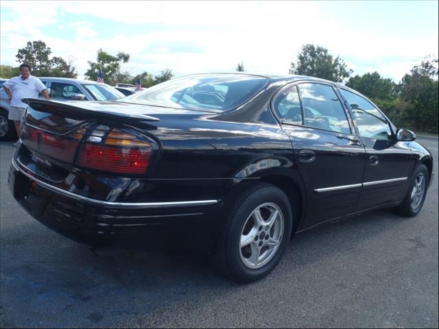 2000 Pontiac Bonneville SE
