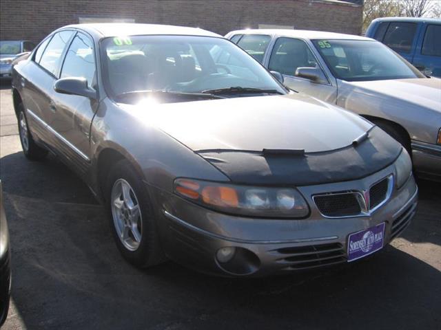 2000 Pontiac Bonneville SE