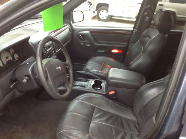 2000 Pontiac Bonneville 4DR Limited AWD