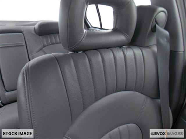 2000 Pontiac Bonneville 4DR Limited AWD