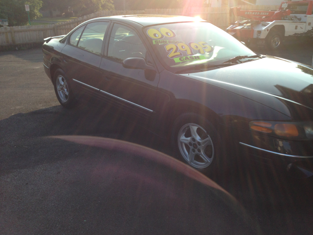 2000 Pontiac Bonneville SE