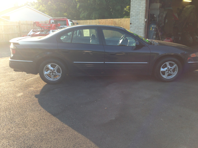 2000 Pontiac Bonneville SE